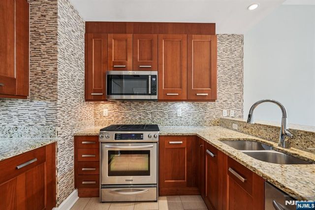 8100 River Road 210, North Bergen, NJ 07047