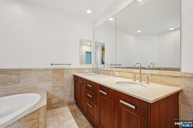 8100 River Road 210, North Bergen, NJ 07047