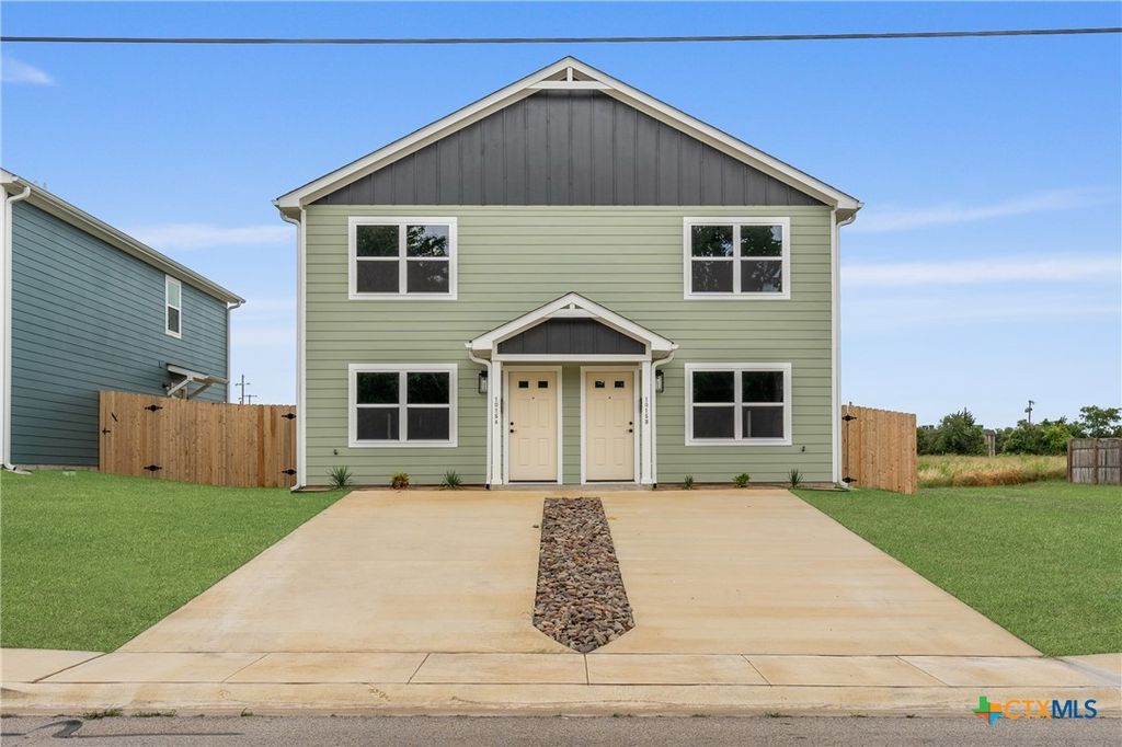 1015 S 26th Street B, Temple, TX 76501