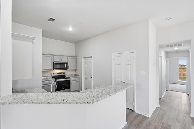 1050 Kim Lane, Mesquite, TX 75149