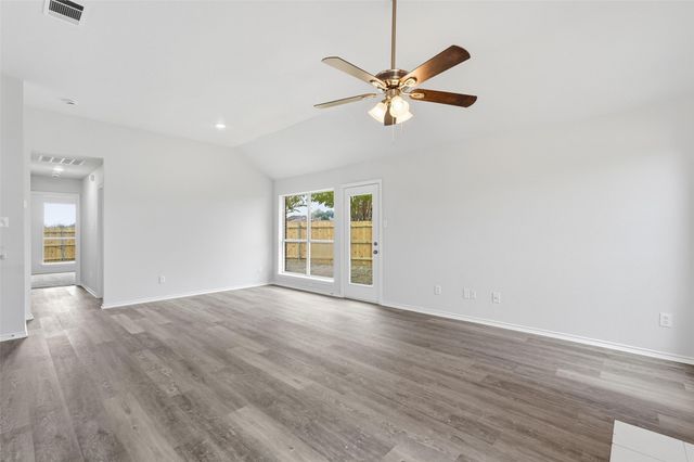 1050 Kim Lane, Mesquite, TX 75149