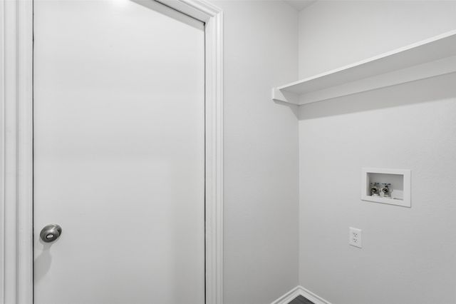 1050 Kim Lane, Mesquite, TX 75149