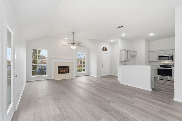 1050 Kim Lane, Mesquite, TX 75149