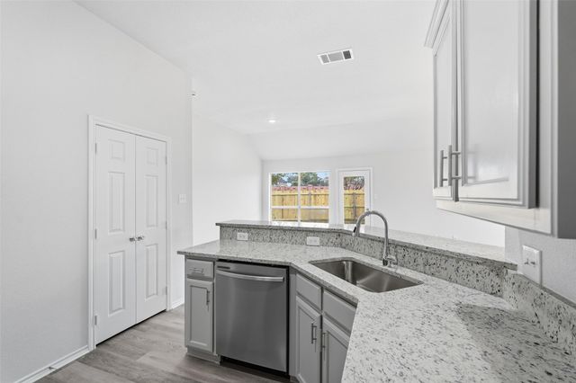 1050 Kim Lane, Mesquite, TX 75149