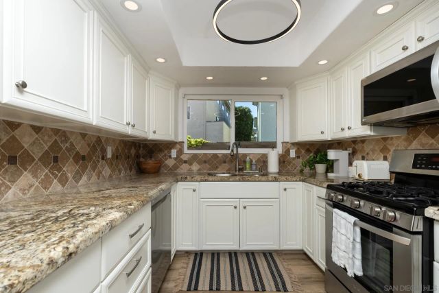 241 S Sierra Ave, Solana Beach, CA 92075