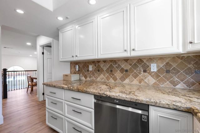 241 S Sierra Ave, Solana Beach, CA 92075