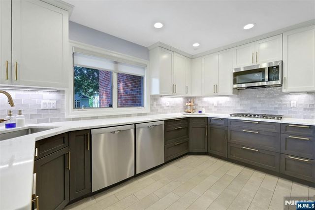 514 Rutland Avenue, Teaneck, NJ 07666