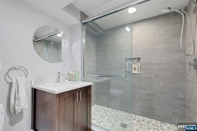 514 Rutland Avenue, Teaneck, NJ 07666