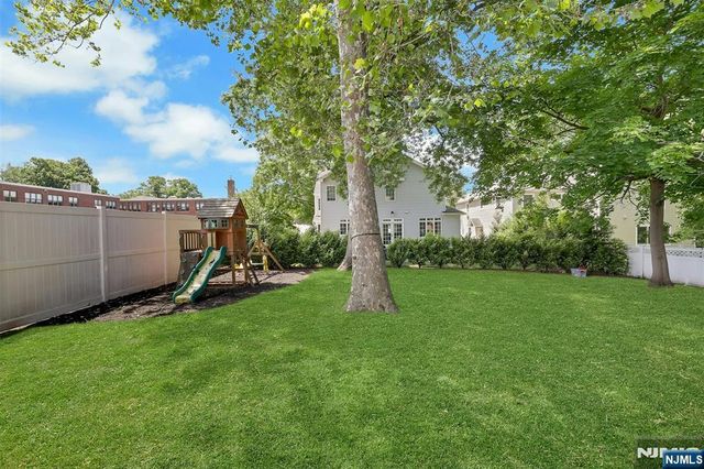 514 Rutland Avenue, Teaneck, NJ 07666