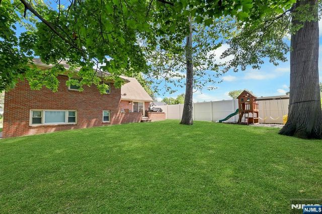 514 Rutland Avenue, Teaneck, NJ 07666