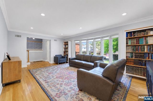 514 Rutland Avenue, Teaneck, NJ 07666