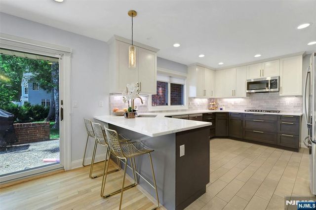 514 Rutland Avenue, Teaneck, NJ 07666