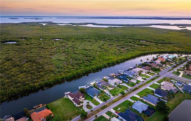 2706 El Dorado PKWY W, Cape Coral, FL 33914