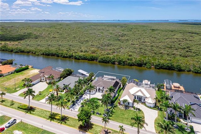 2706 El Dorado PKWY W, Cape Coral, FL 33914
