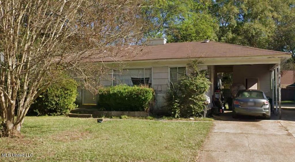3654 Main Street, Jackson, MS 39213