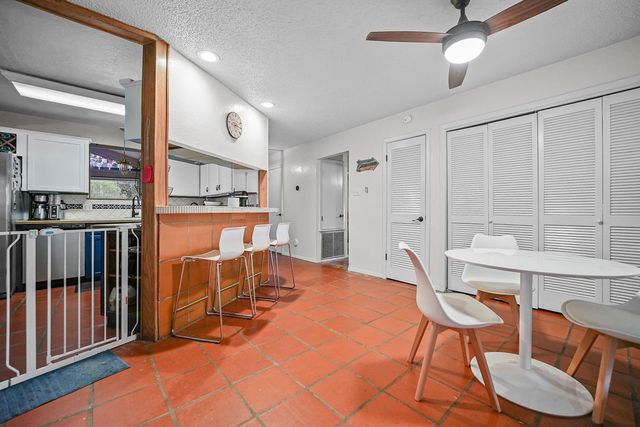 1504 Skyline Dr, Portland, TX 78374