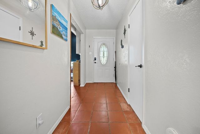 1504 Skyline Dr, Portland, TX 78374