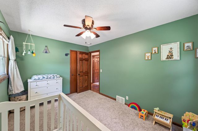 6911 Ticonderoga Trail, Eden Prairie, MN 55346