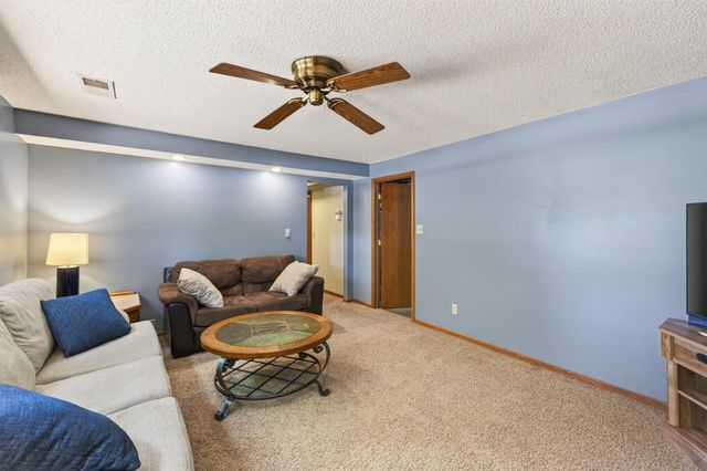 6911 Ticonderoga Trail, Eden Prairie, MN 55346