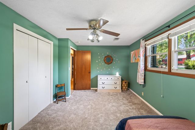 6911 Ticonderoga Trail, Eden Prairie, MN 55346