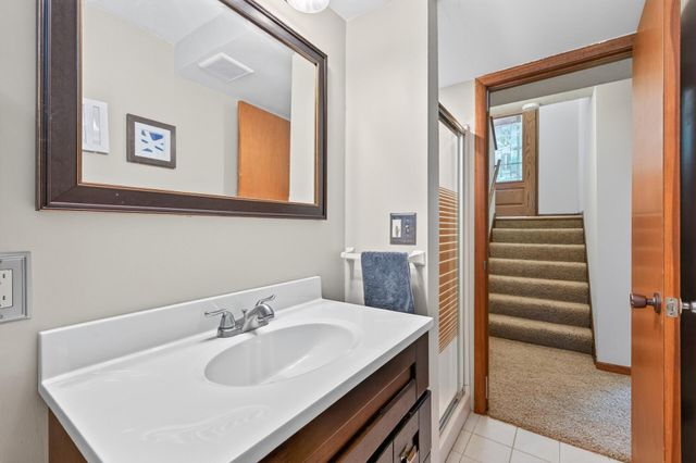 6911 Ticonderoga Trail, Eden Prairie, MN 55346