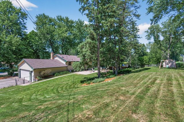 6911 Ticonderoga Trail, Eden Prairie, MN 55346