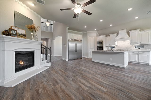 2283 Prairie Glen Street, Lewisville, TX 75056
