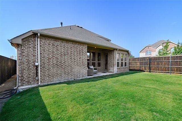 2283 Prairie Glen Street, Lewisville, TX 75056