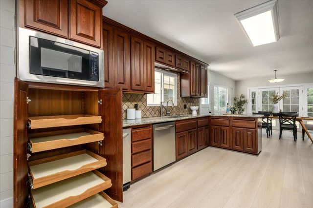 1589 Pleasant Valley Rd, Placerville, CA 95667