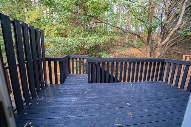 2077 Pinnacle Pointe Drive, Norcross, GA 30071