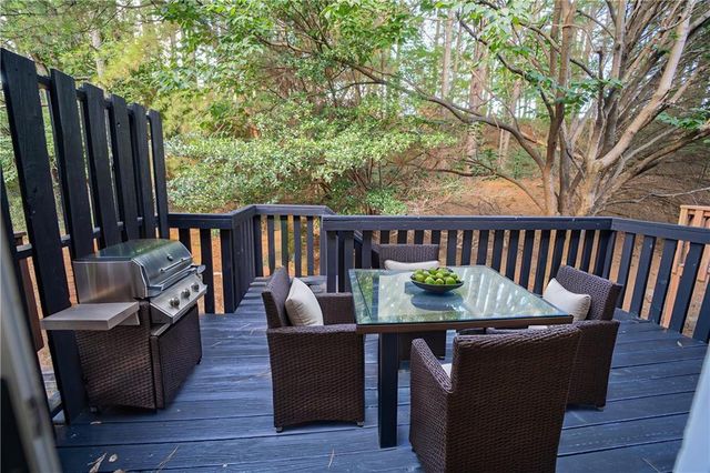 2077 Pinnacle Pointe Drive, Norcross, GA 30071