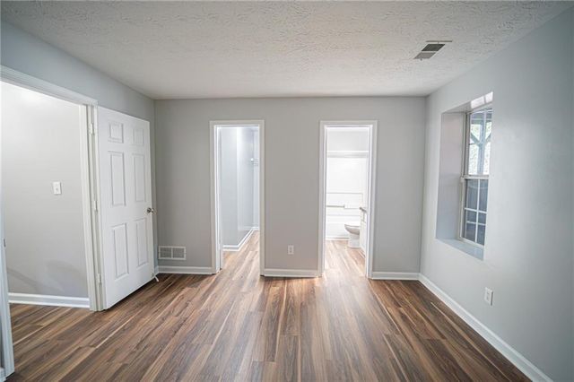 2077 Pinnacle Pointe Drive, Norcross, GA 30071