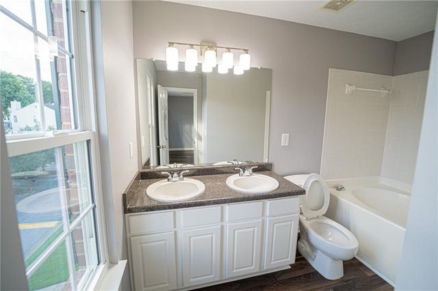 2077 Pinnacle Pointe Drive, Norcross, GA 30071