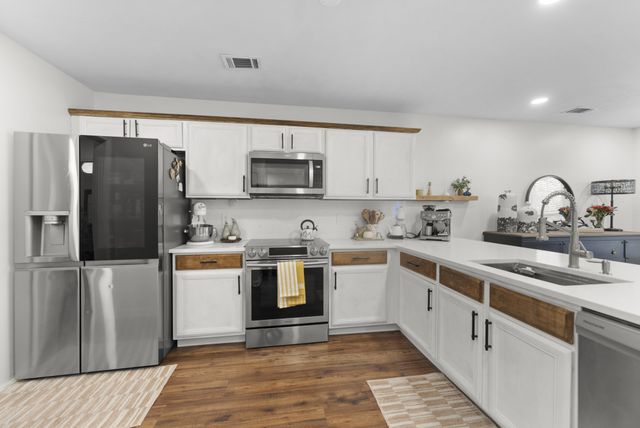 5143 Green Acres Ln, Murfreesboro, TN 37129