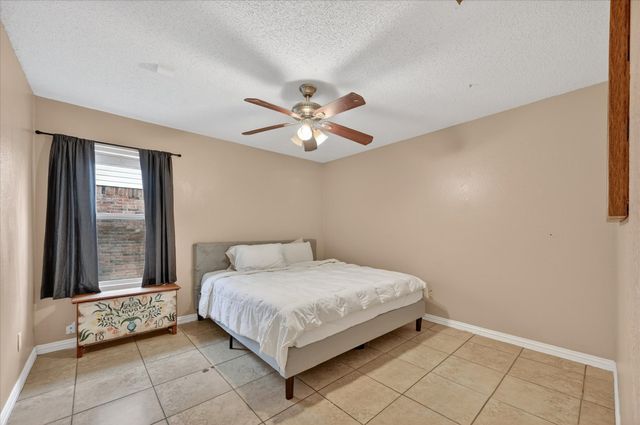 2320 Bradford Pear Drive, Little Elm, TX 75068