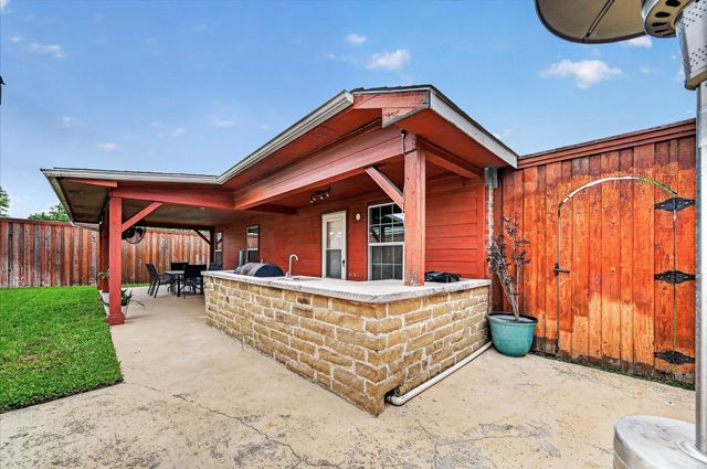 2320 Bradford Pear Drive, Little Elm, TX 75068
