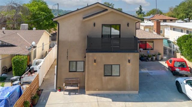 10787 Las Lunitas Avenue, Tujunga, CA 91042