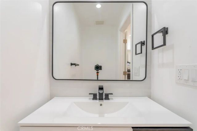 10787 Las Lunitas Avenue, Tujunga, CA 91042