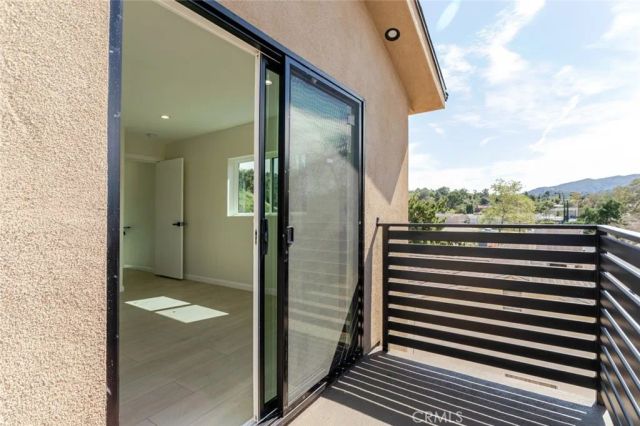 10787 Las Lunitas Avenue, Tujunga, CA 91042