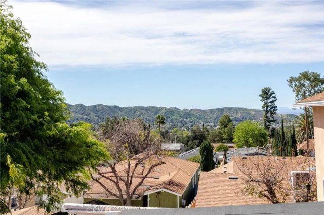10787 Las Lunitas Avenue, Tujunga, CA 91042