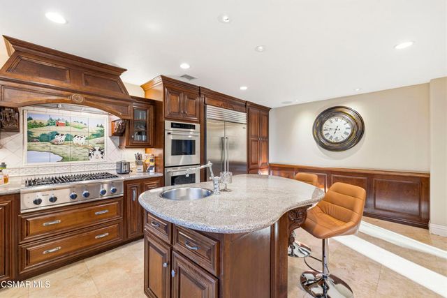 4901 Pathfinder Avenue, Westlake Village, CA 91362