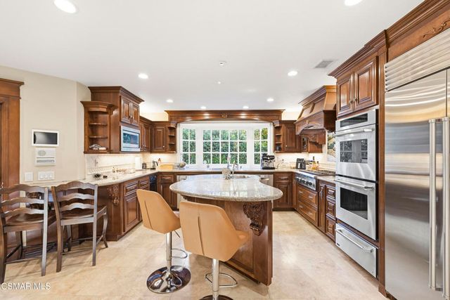 4901 Pathfinder Avenue, Westlake Village, CA 91362