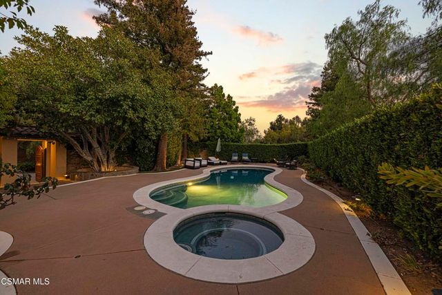 4901 Pathfinder Avenue, Westlake Village, CA 91362