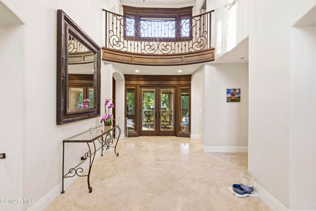 4901 Pathfinder Avenue, Westlake Village, CA 91362