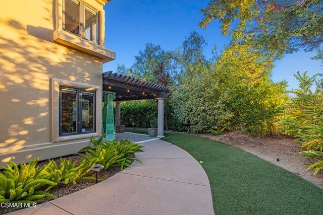 4901 Pathfinder Avenue, Westlake Village, CA 91362