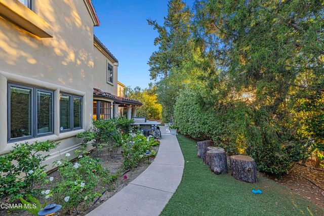 4901 Pathfinder Avenue, Westlake Village, CA 91362