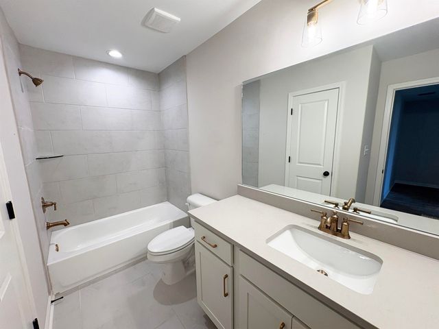 9614 GRAYS VALLEY CV, Cordova, TN 38018