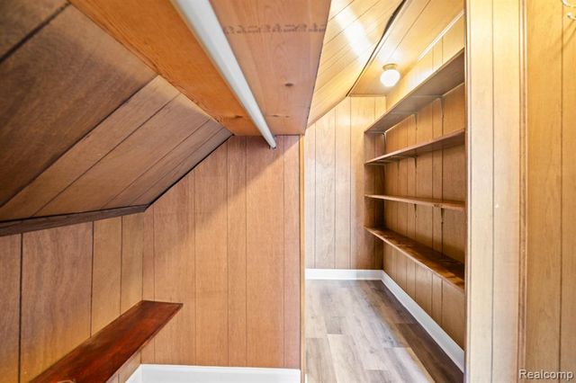 28441 Jahns Drive, Roseville, MI 48066