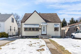 28441 Jahns Drive, Roseville, MI 48066