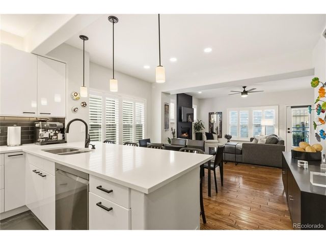 916 Ivanhoe St, Denver, CO 80220